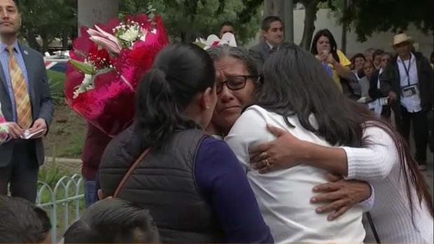 Familias se reencuentran después de más de 10 años