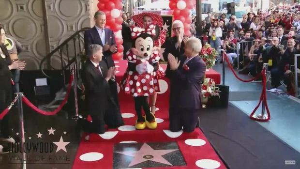 Personajes animados con estrellas en el Paseo de la Fama
