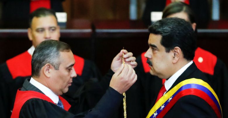 Ante el rechazo internacional, Nicolás Maduro asume segundo mandato presidencial