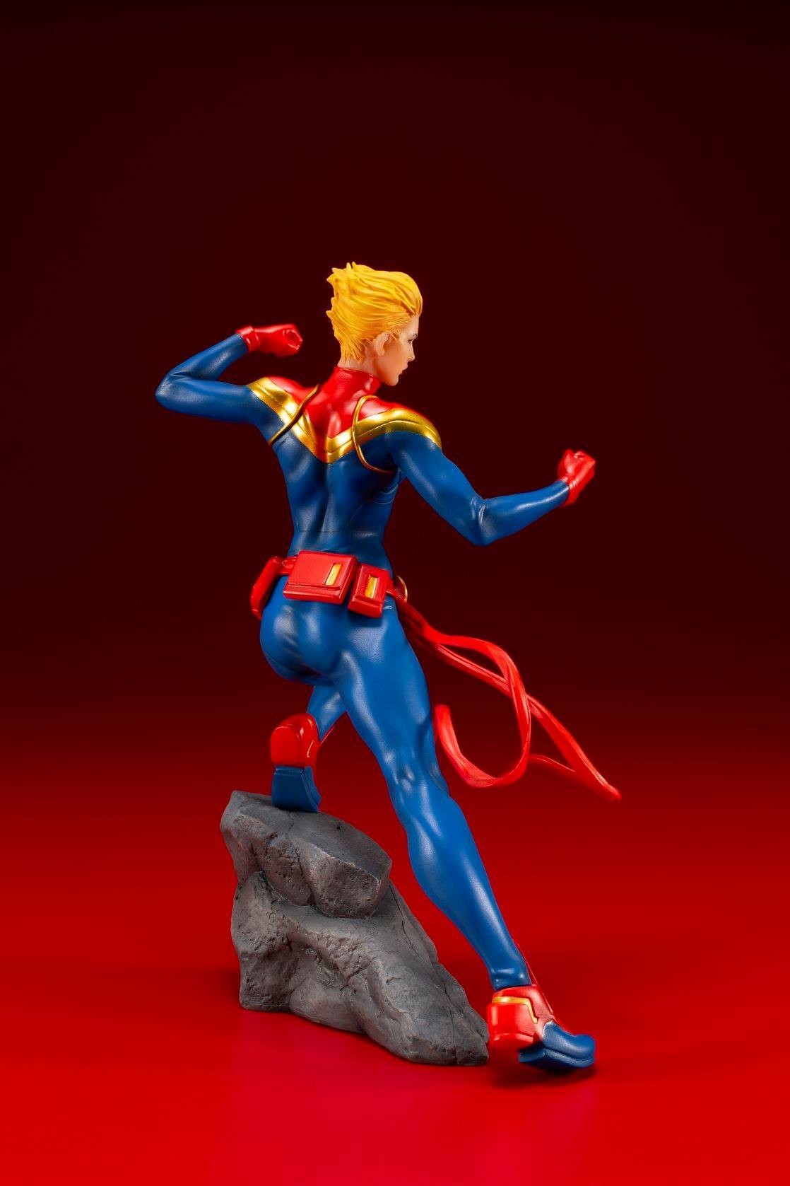 Capitán-Marvel-Estatua-Vengadores-Set-Kotobukiya-04