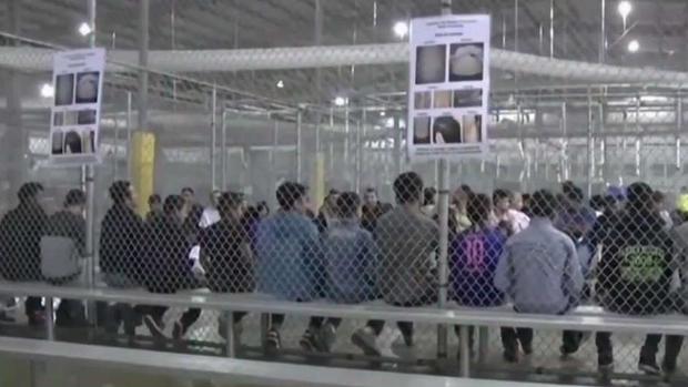 Casa Blanca estudia retomar la separación de familias