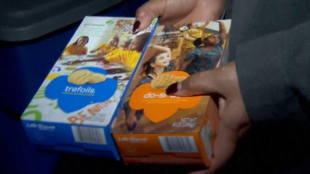 Niña scout es asaltada con pistola durante venta de galletas