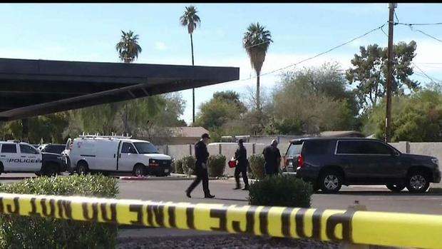 [TLMD - AZ] Mujer embarazada muere apuñalada