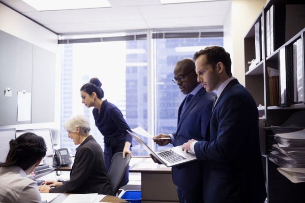 Ayúdanos a encontrar los mejores abogados de startups.