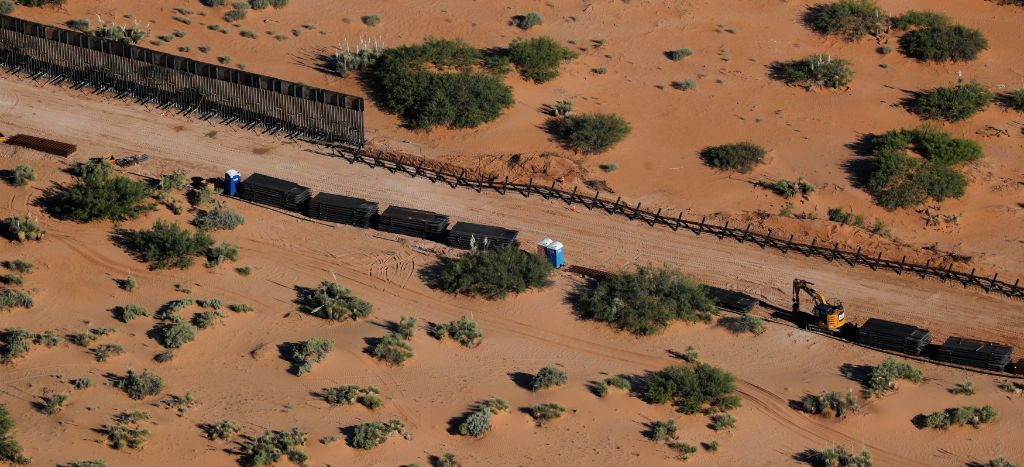 Casa Blanca alista plan de emergencia para construir muro fronterizo con fondos del Ejército: WP