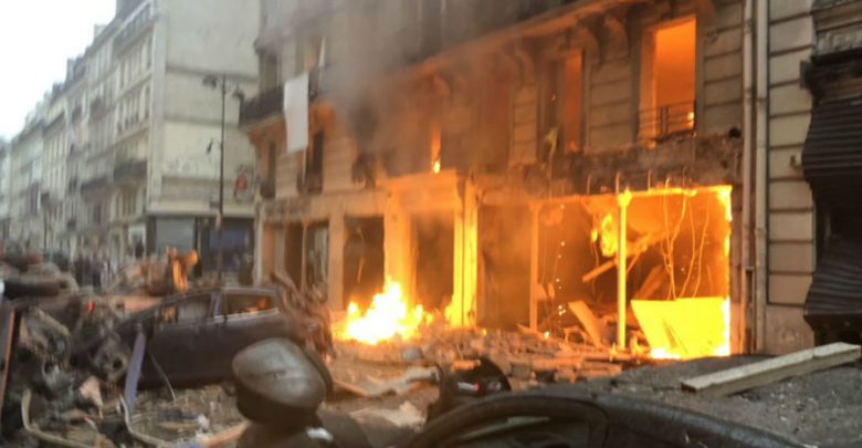 Cobra tres vidas explosión de panadería en el centro de París; más de 40 heridos