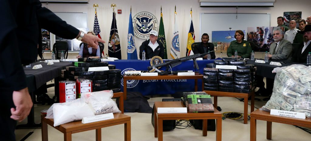 Desde Texas, Trump presiona para muro en la frontera con México