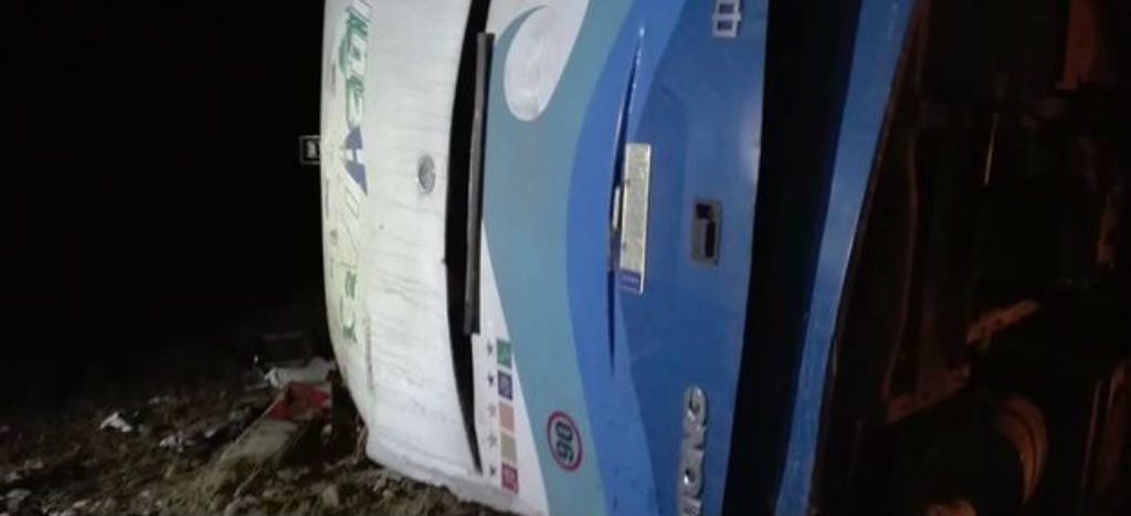 Dos argentinos, un francés y una alemana entre los 7 muertos tras accidente de autobús en Cuba