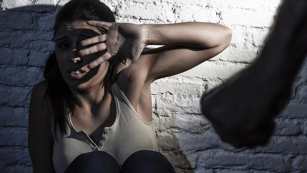 Asilo para víctimas de violencia: qué cambia y qué permanece