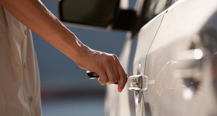 El mercado de autos CarDekho toma $ 110 millones para duplicar los servicios financieros y de seguros