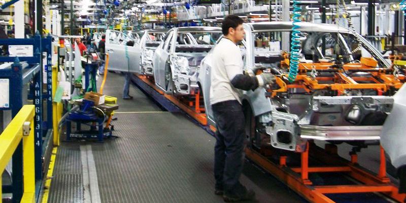 El sedán sigue muriendo mientras GM corta producción