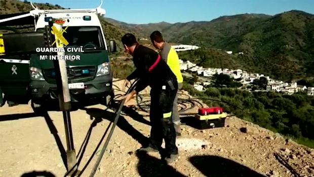 [TLMD - LV] Siguen los trabajos para hallar al niño que cayo a un pozo en Málaga
