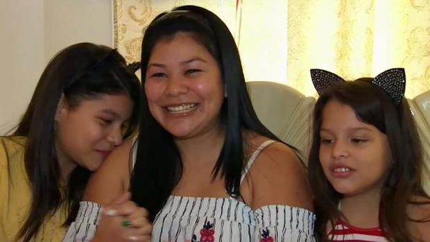 [TLMD - NY] Madre finalmente se reúne con sus hijas