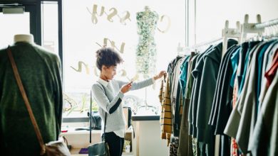 Las actualizaciones de Salesforce Commerce Cloud nos mantienen comprando con API alimentadas por AI