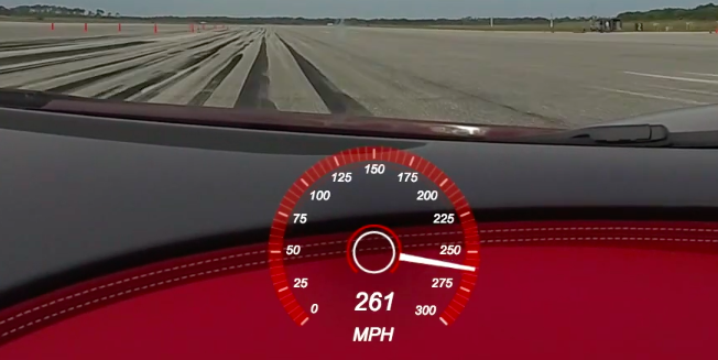 Mira cómo el Bugatti Chiron alcanza su velocidad máxima limitada electrónicamente