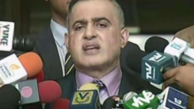 [TLMD - MIA] Fiscal prohibe a Guaidó salir de Venezuela