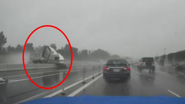 Dramático video: pierde el control de su camión en pleno trancón