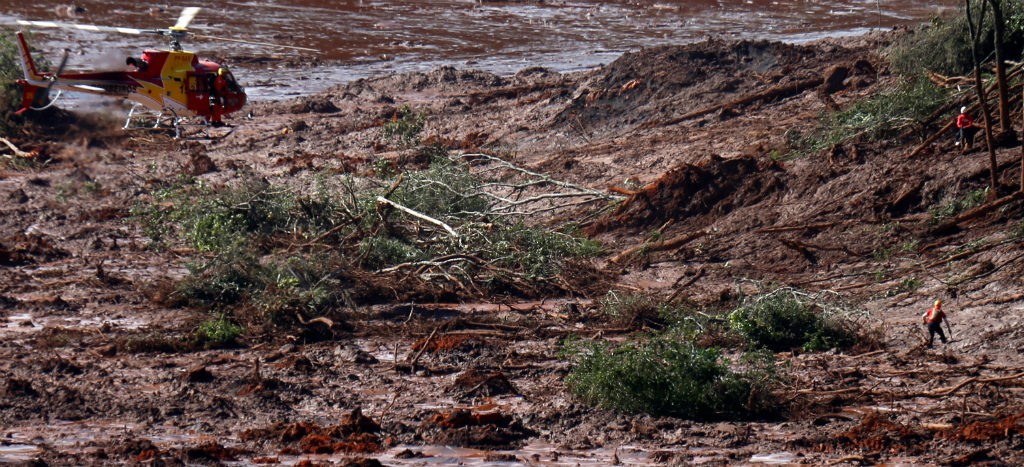Suman 58 muertos y 305 desaparecidos por ruptura de presa en Brasil