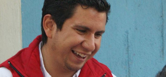 Ubican a Juan Carlos Piña adelante en las encuestas en la diputación local por el 10 distrito