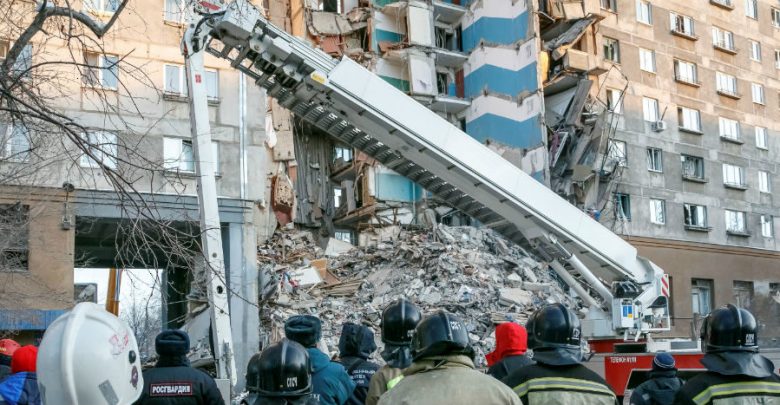 Van 31 muertos por explosión de gas en un edificio en Rusia