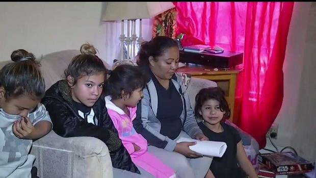 [TLMD - LA] Familia hondureña enfrenta futuro incierto