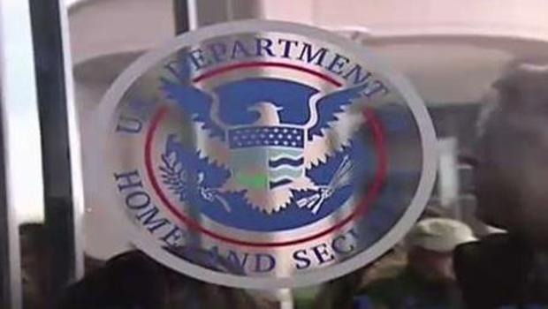 [TLMD - LV] Juez bloquea inclusión de pregunta sobre ciudadanía