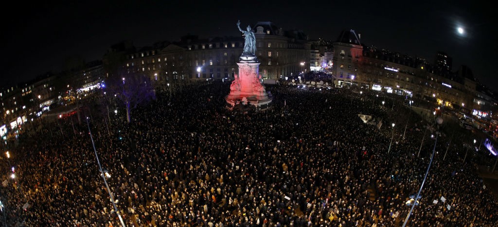 “Todos unidos contra el antisemitismo”, protestan miles de franceses en rechazo a actos contra judíos (Fotos)
