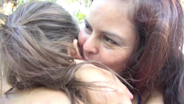 Madre salvadoreña luchó dos años para recuperar a su hija