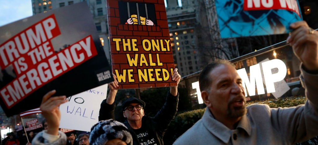 Convocan manifestaciones contra la declaración de emergencia de Trump en EU