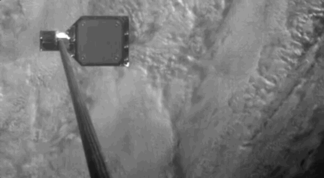 Despliega el arpón espacial