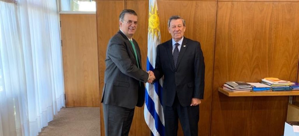 Ebrard se reúne con canciller uruguayo con objeto de afinar propuesta de mediación para Venezuela