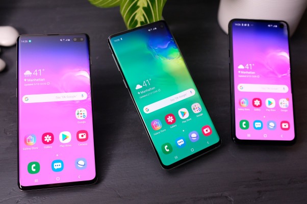 El "buque insignia del presupuesto" de Samsung, el Galaxy S10e, comienza en $ 750.