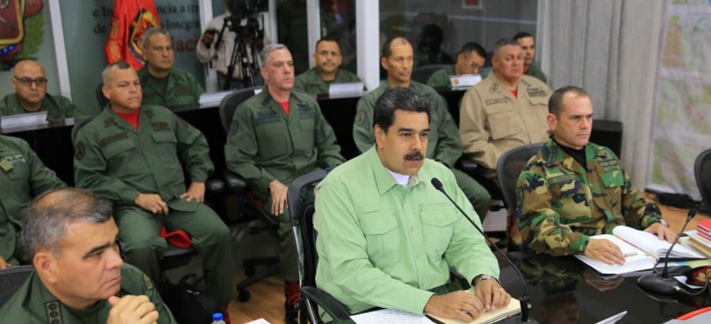 Maduro ordena cierre de la frontera con Brasil “hasta nuevo aviso”