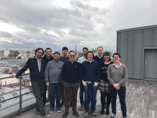 Metronaut de Antescofo agrega una orquesta cuando tocas música