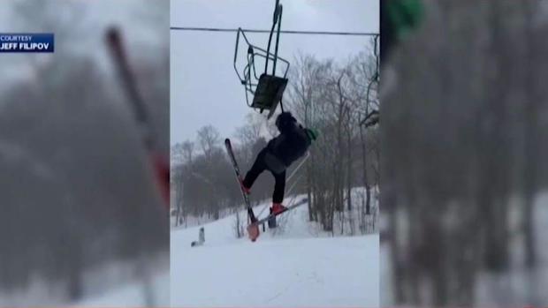 [TLMD - Boston] De terror: 160 personas se atascan colgadas sobre pista de esquiar