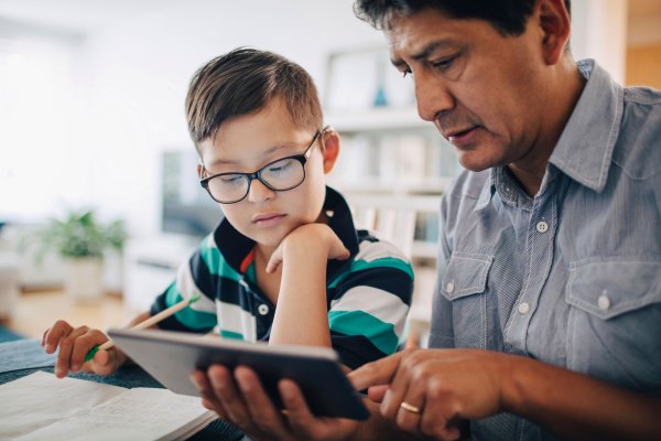 Plataformas tecnológicas convocadas para apoyar la investigación de interés público sobre los impactos en la salud mental