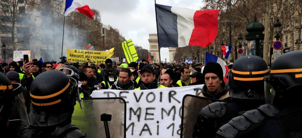 Tensa jornada en París; “chalecos amarillos”, en su 13er. sábado de protestas