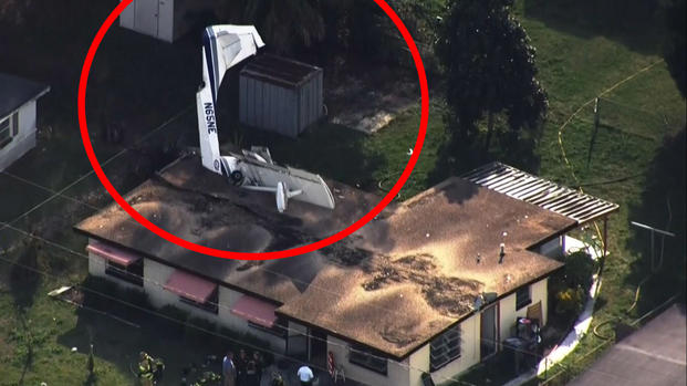 Avioneta se estrella contra una casa de Florida