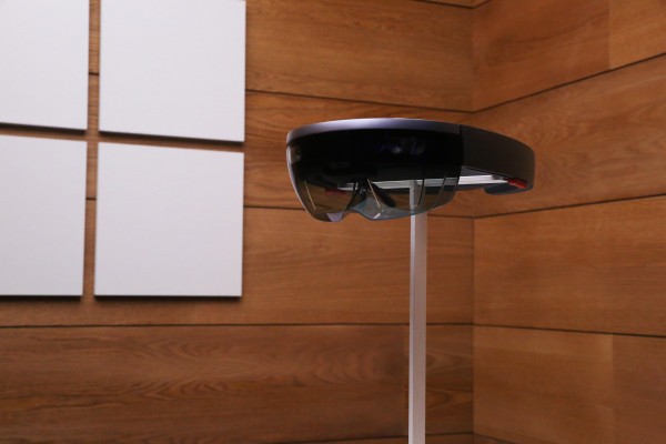 Vea cómo Microsoft revela el HoloLens 2 en vivo aquí