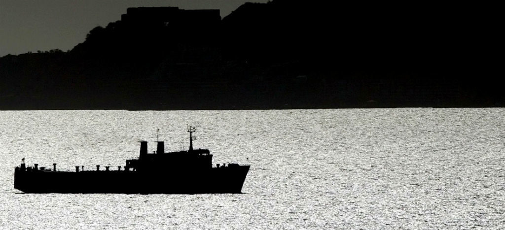 Venezuela cierra fronteras marítimas y aéreas con Antillas holandesas, por donde ingresaría “ayuda”