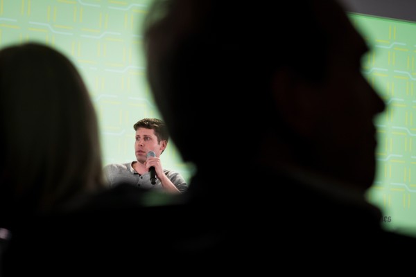 Startups Weekly: ¿Qué pasa con YC? Además, despidos de movilidad y los grandes planes de Airbnb