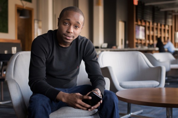 Moolah Mobile se asocia con Surge para ofrecer un servicio móvil gratuito con anuncios