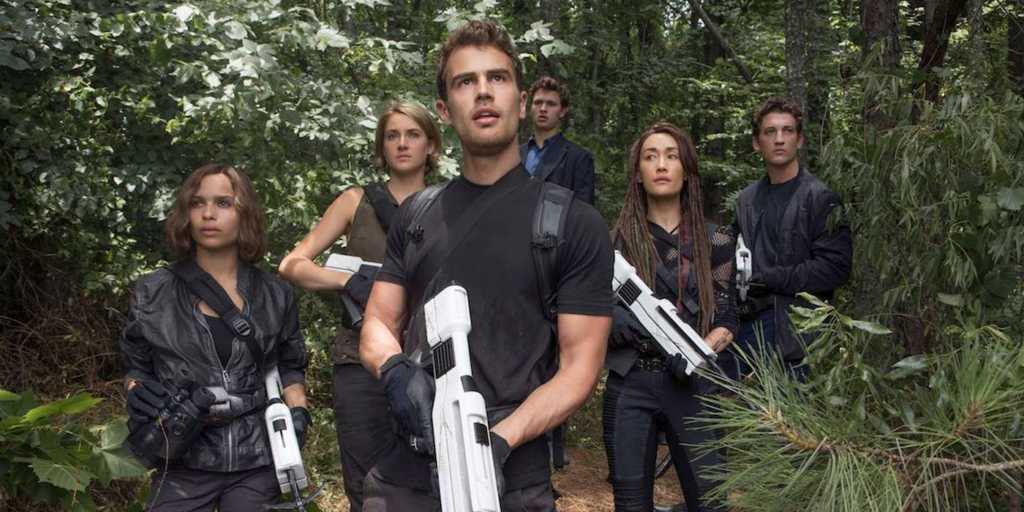 Alegante: Zoë Kravitz, Shailene Woodley, Theo James, Ansel Elgort, Maggie Q y Miles Teller