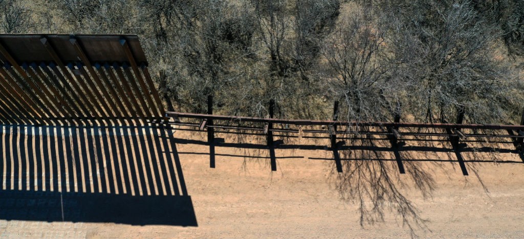 Autoriza Pentágono transferir mil millones de dólares a la construcción del muro fronterizo