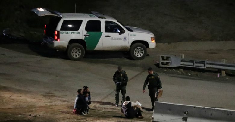 En febrero, más de 76 mil migrantes cruzaron a EU “ilegalmente o sin papeles”: Patrulla Fronteriza