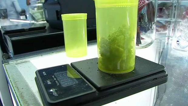 [TLMD - LA] Cancelarán agua y luz a dispensarios ilegales