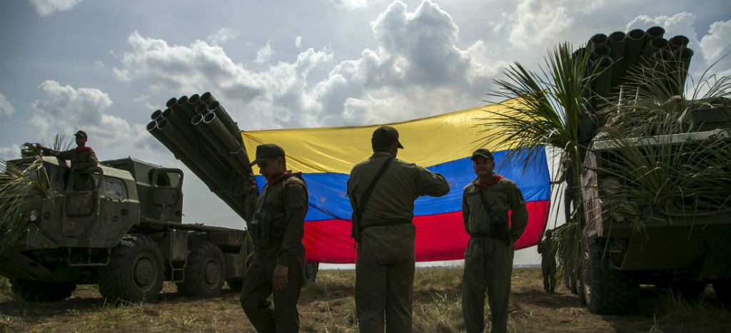 Guaidó llama a militares a no obedecer a Maduro y promete acoger a desertores