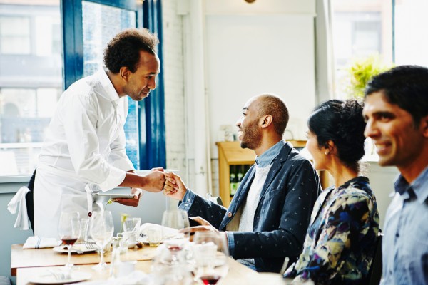 Los proveedores de tecnología de marketing deben encontrar el equilibrio adecuado entre las interacciones digitales y humanas