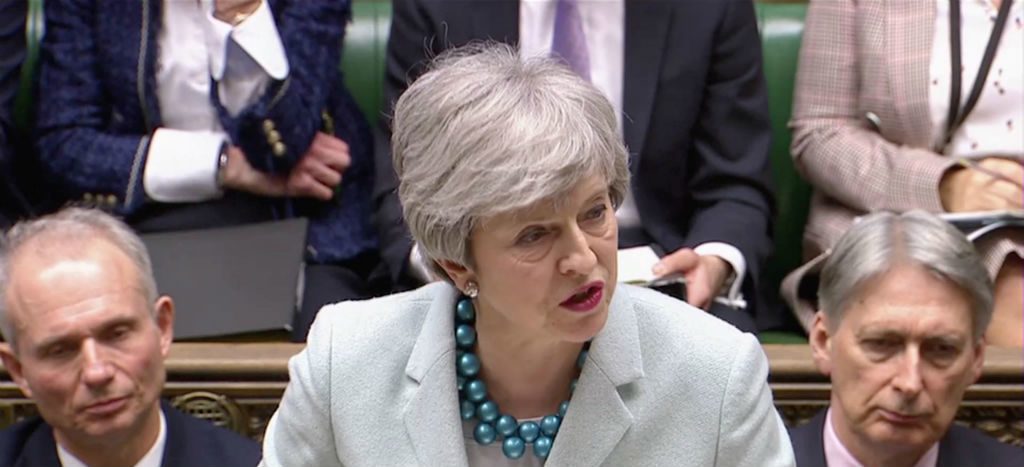 May admite que carece del respaldo necesario para aprobación del Brexit