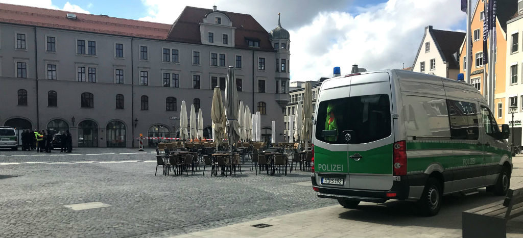 Por amenazas de bomba recibidas por correo, evacuan seis ayuntamientos alemanes